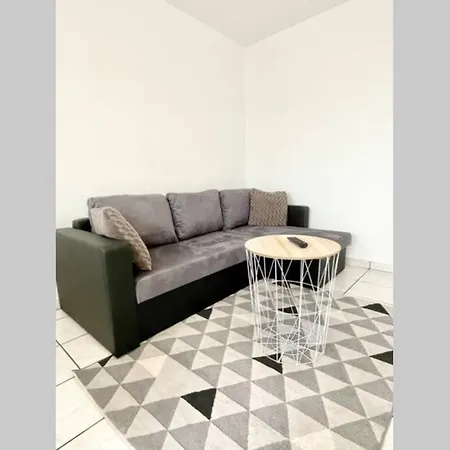 Apartment L'isernon - Spacieux T2 Au Bord De La Riviere